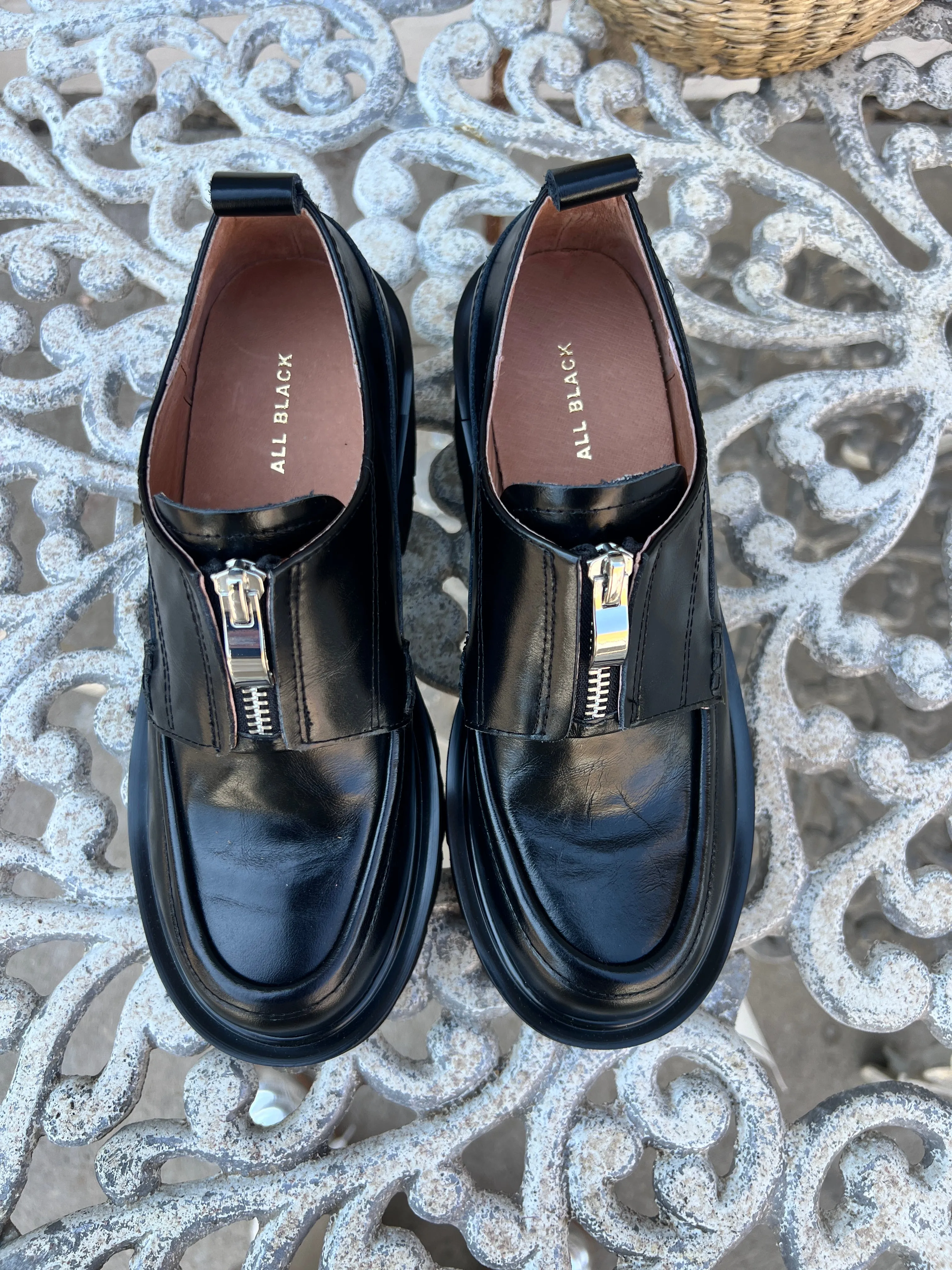 ALL BLACK FOOTWEAR Zippy Lugg - Black Leather