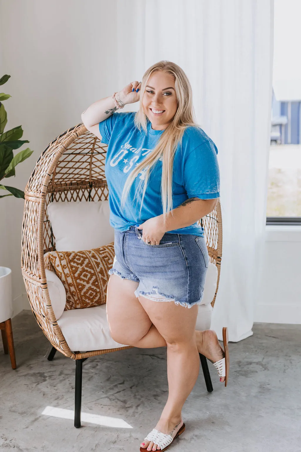 Curvy Small Town USA Graphic Tee